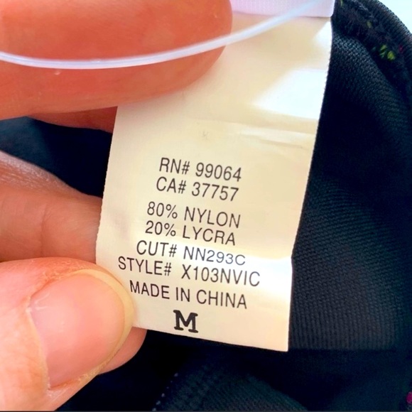 Billabong Purple Floral Plunge One Piece Swimsuit With Ruffles Size M! ✌️ - Picture 6 of 9